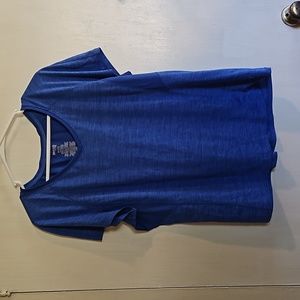 Danskin now semi fitted workout top XXL